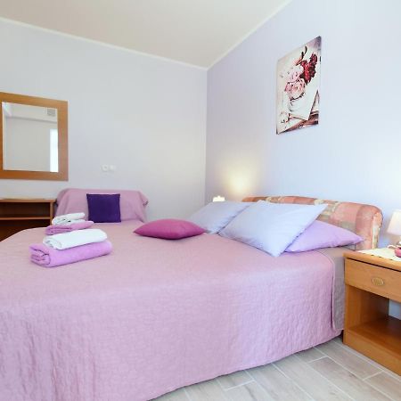 Apartments Marta By Rent Istria Novigrad Istria Exterior foto