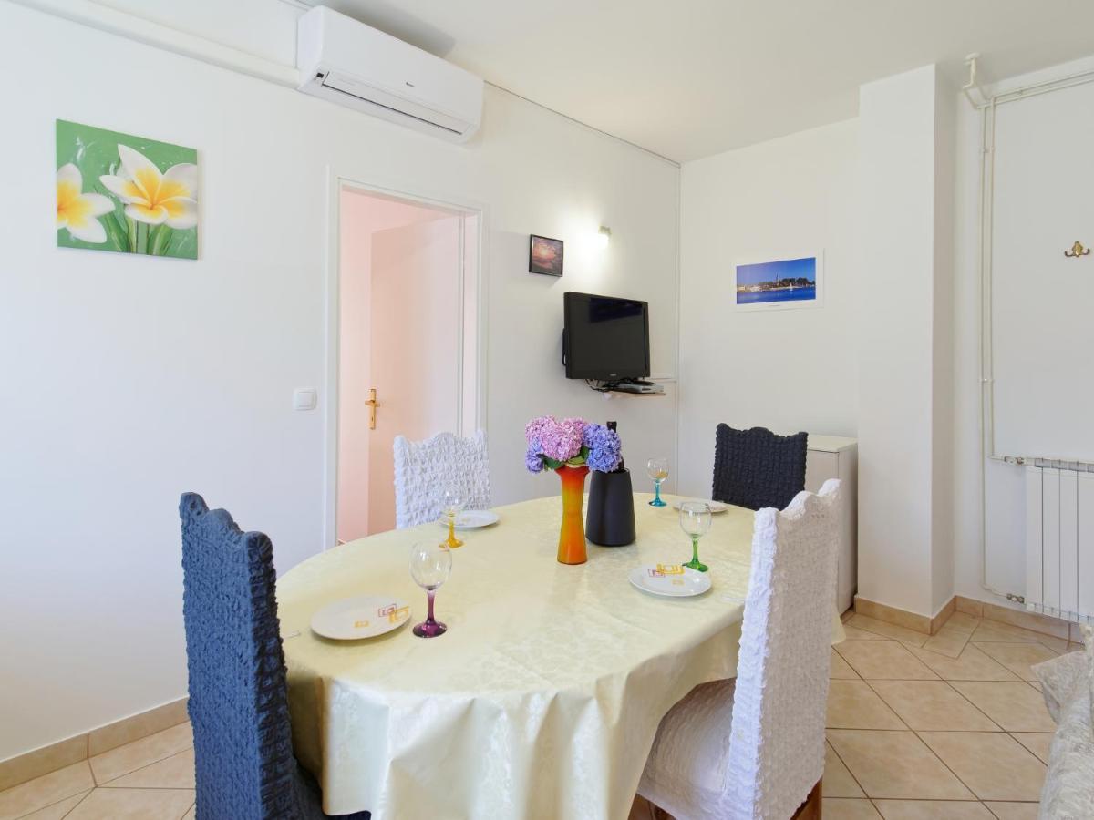 Apartments Marta By Rent Istria Novigrad Istria Exterior foto