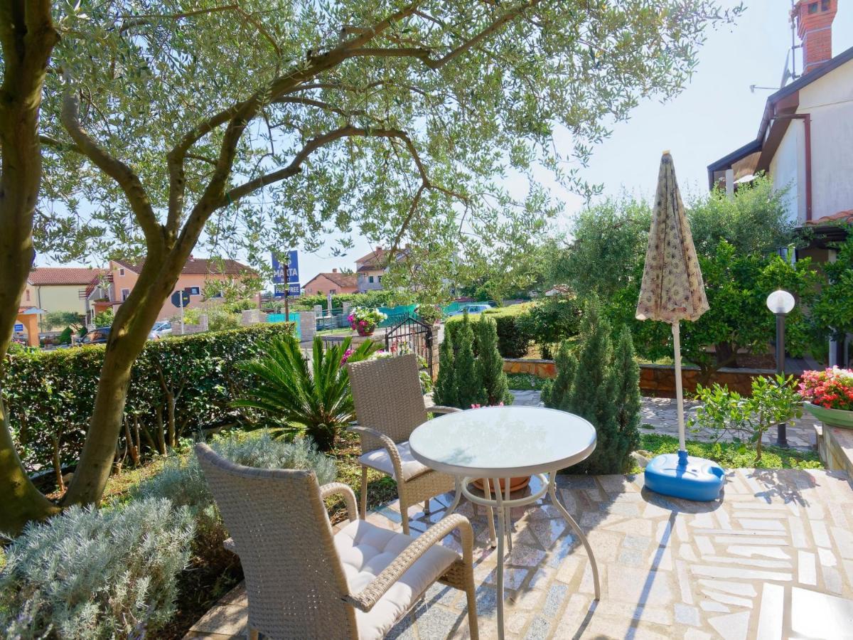 Apartments Marta By Rent Istria Novigrad Istria Exterior foto