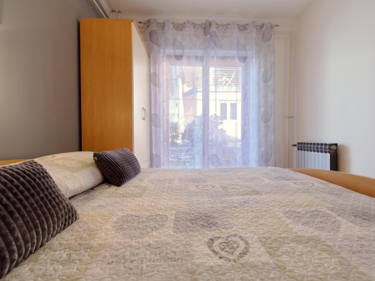 Apartments Marta By Rent Istria Novigrad Istria Exterior foto